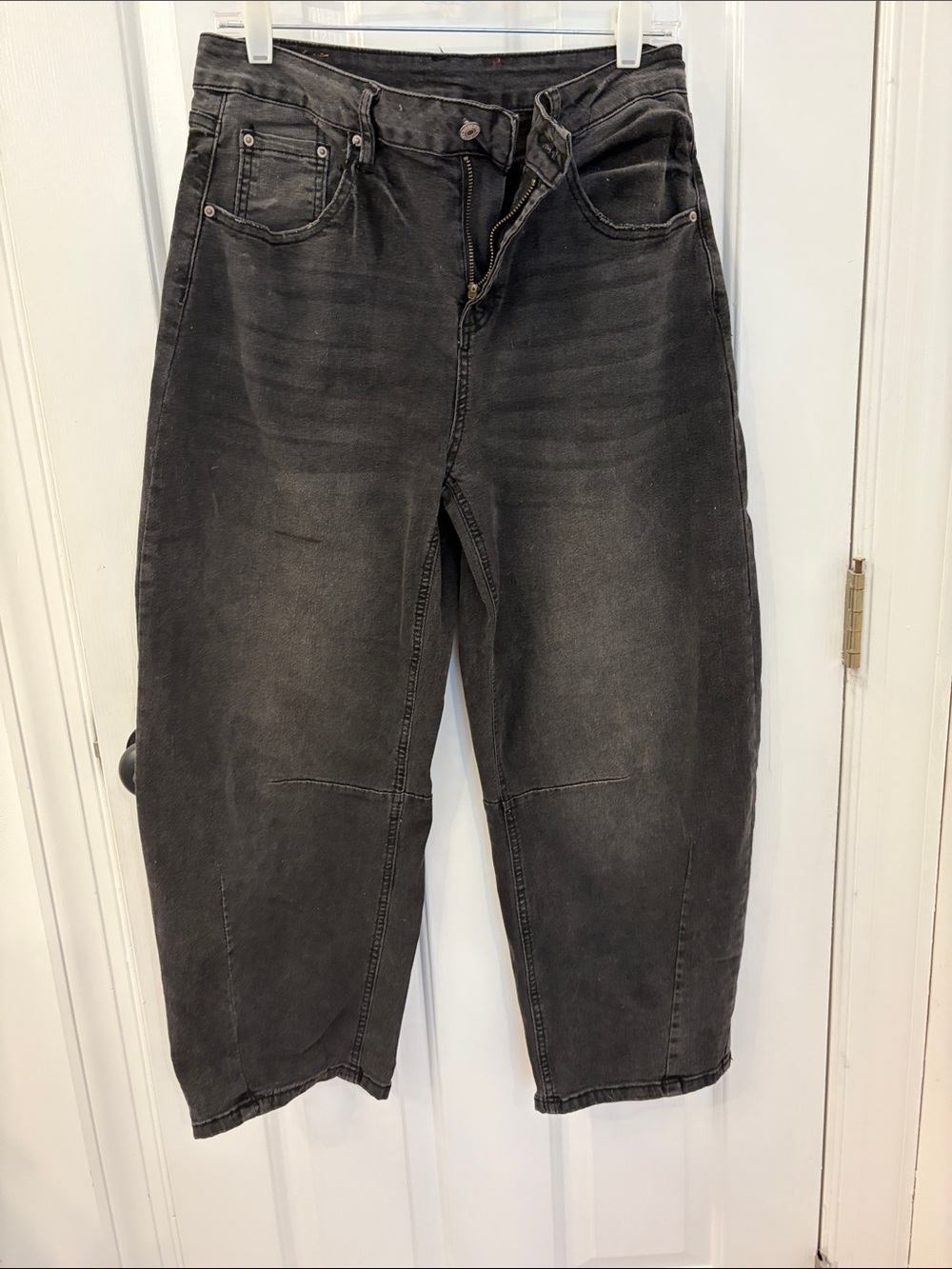 Charcoal vintage wash barrel jeans size 10